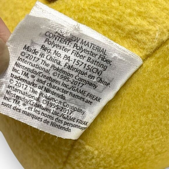 TOMY Pokemon Blushing Smiling Pikachu Plush Stuffed Animal Toy - Picture 5 of 6